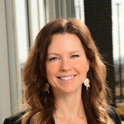Amber Doyle Headshot